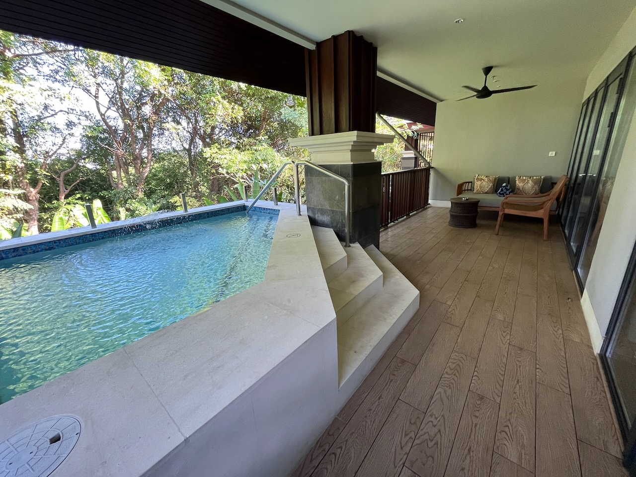 Loading Resort Image...