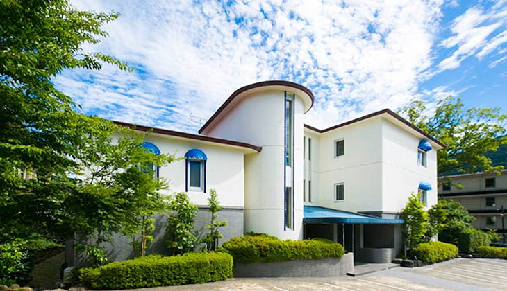 Loading Resort Image...