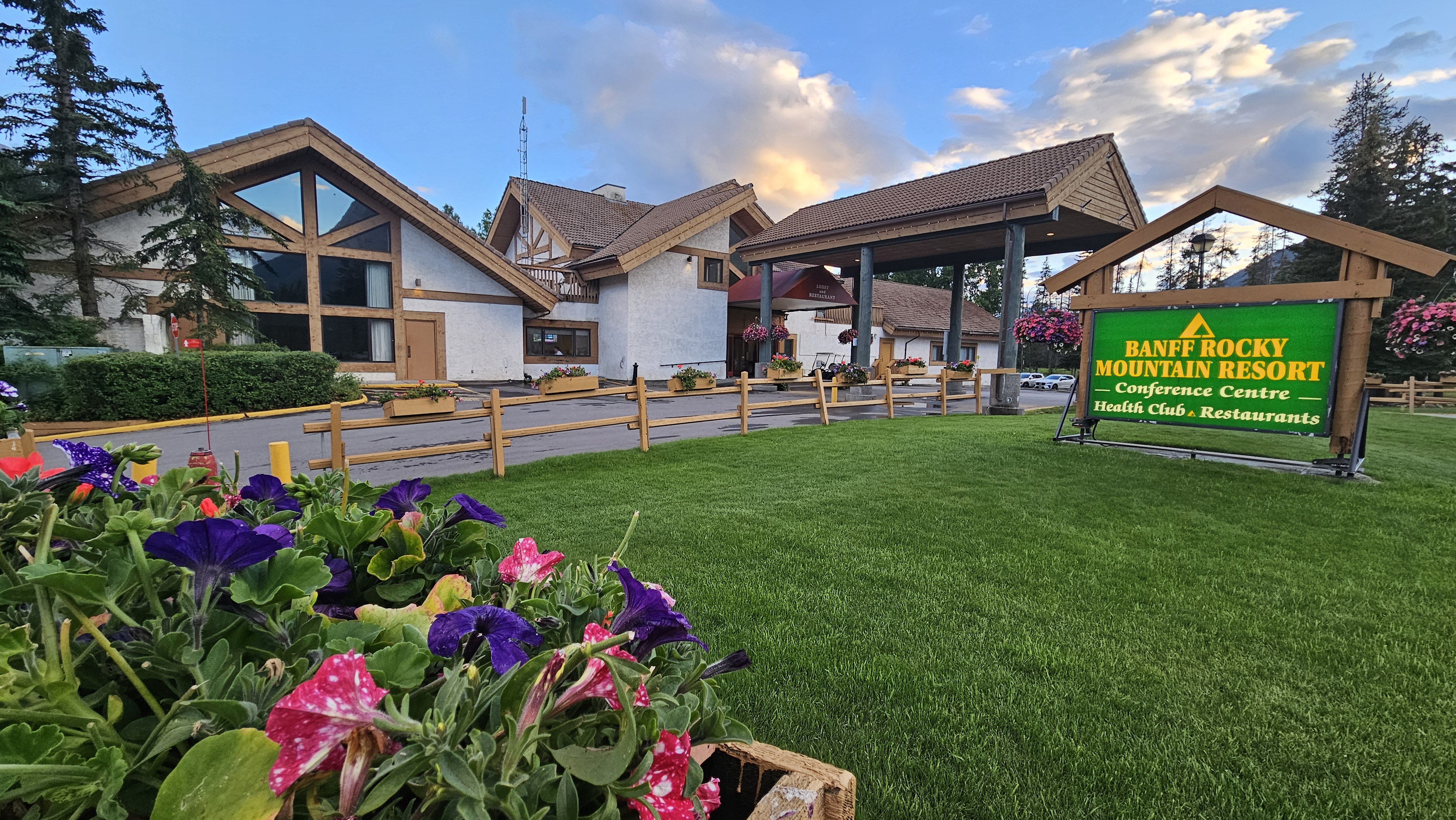 Loading Resort Image...