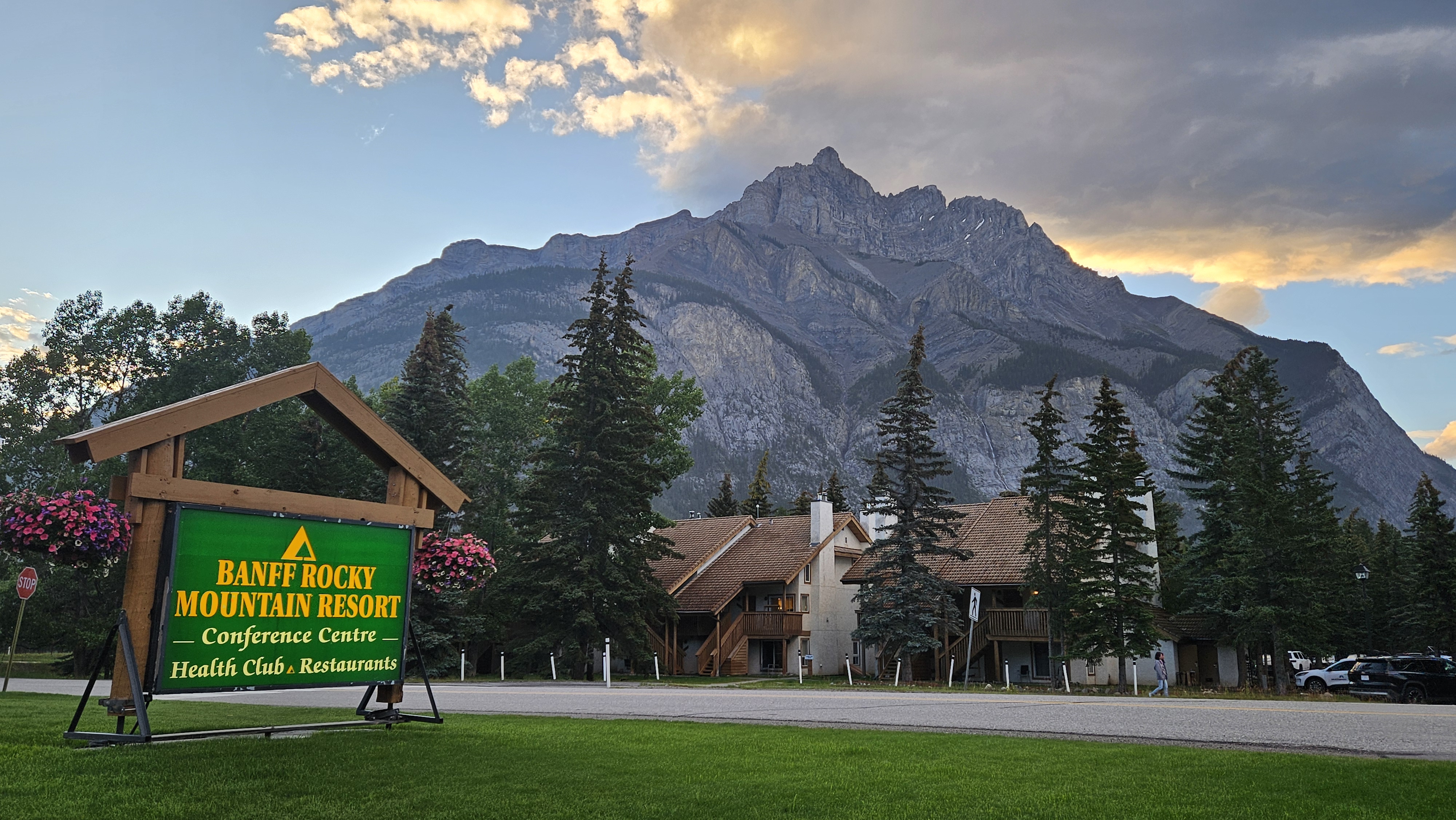 Loading Resort Image...