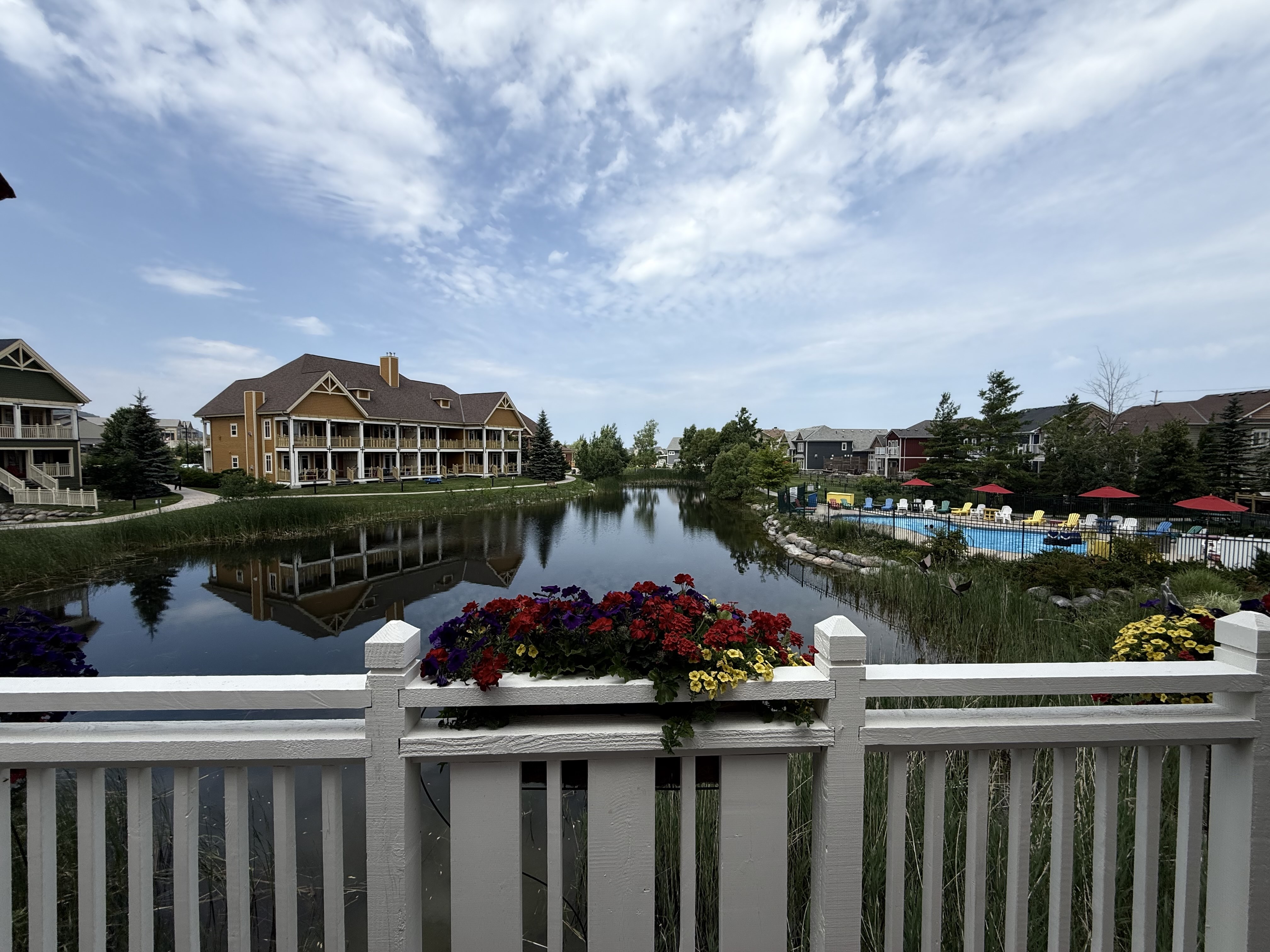 Loading Resort Image...