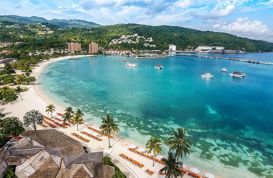 Loading Resort Image...