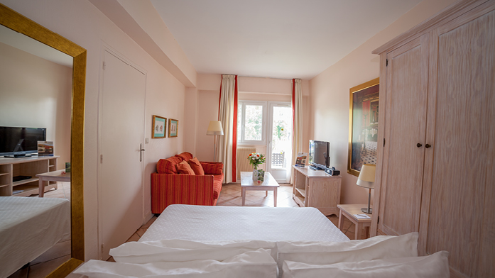 Loading Resort Image...