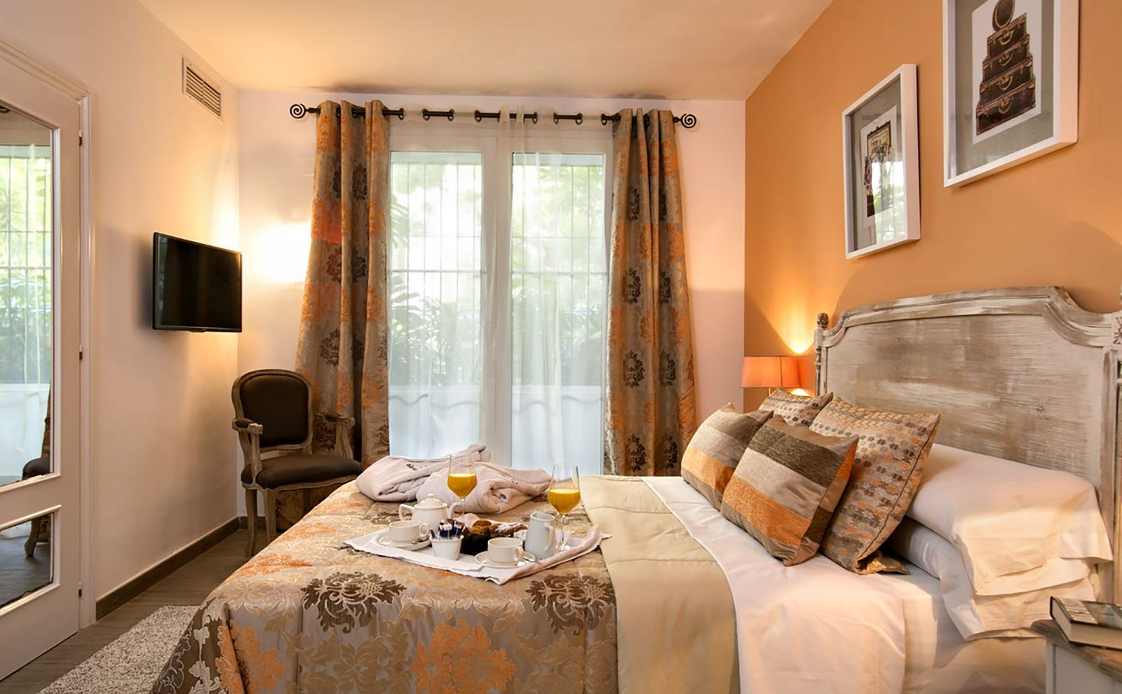 Loading Resort Image...