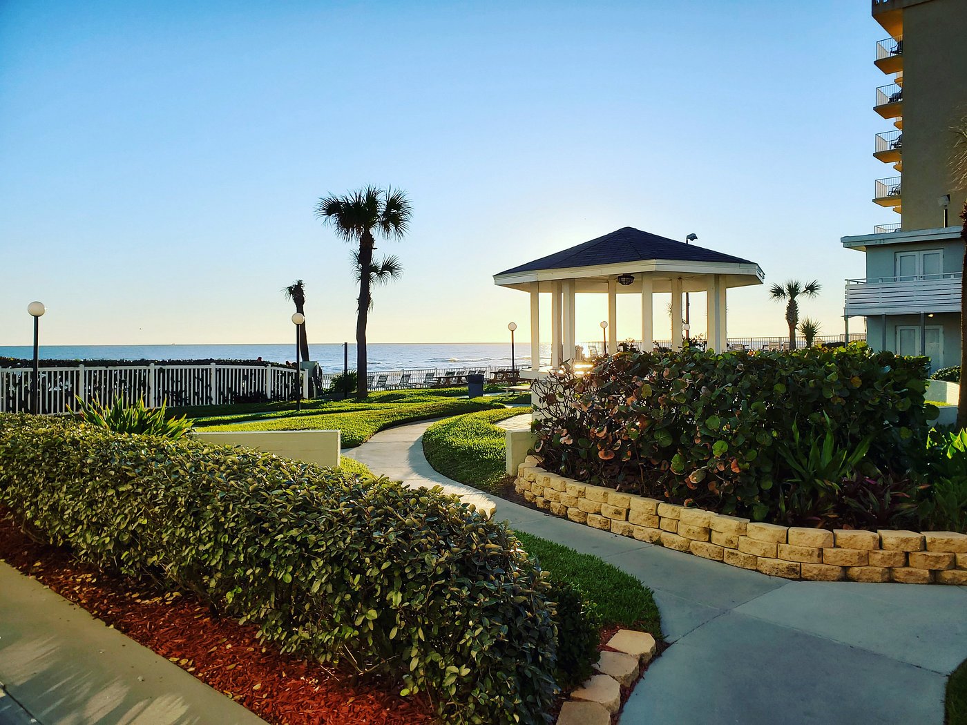 Loading Resort Image...