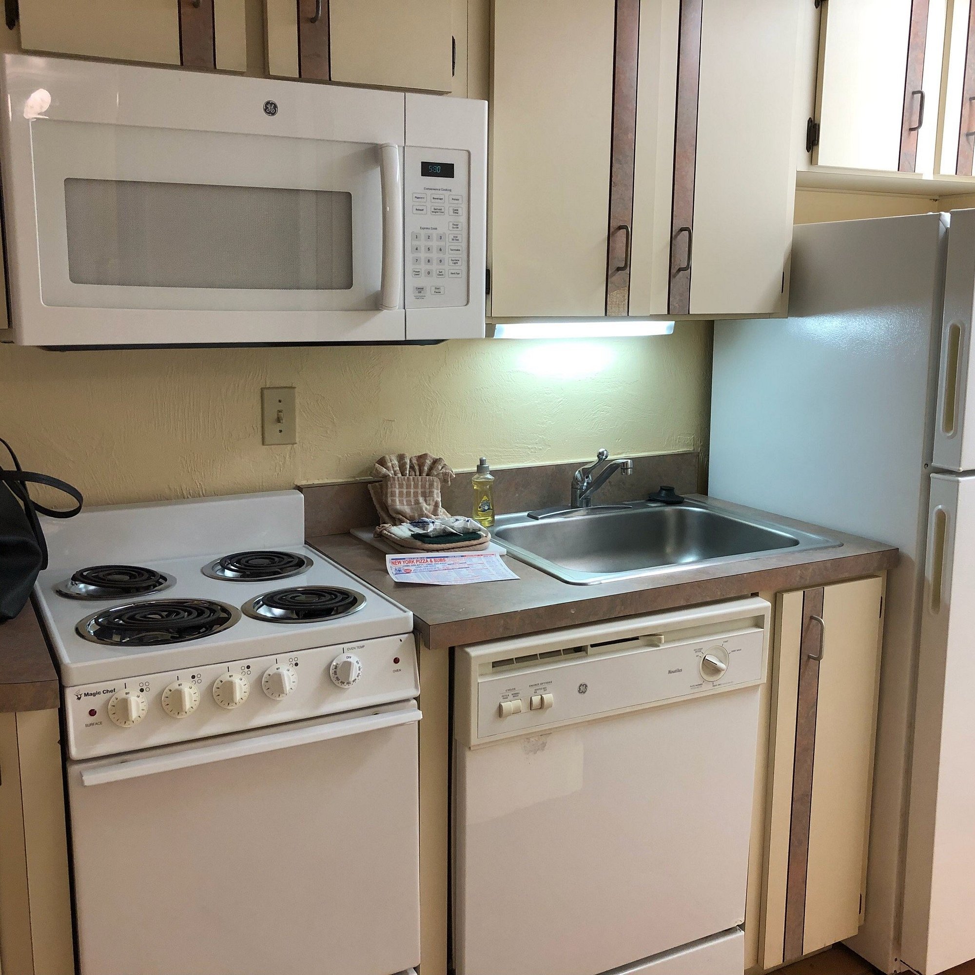 Loading Resort Image...