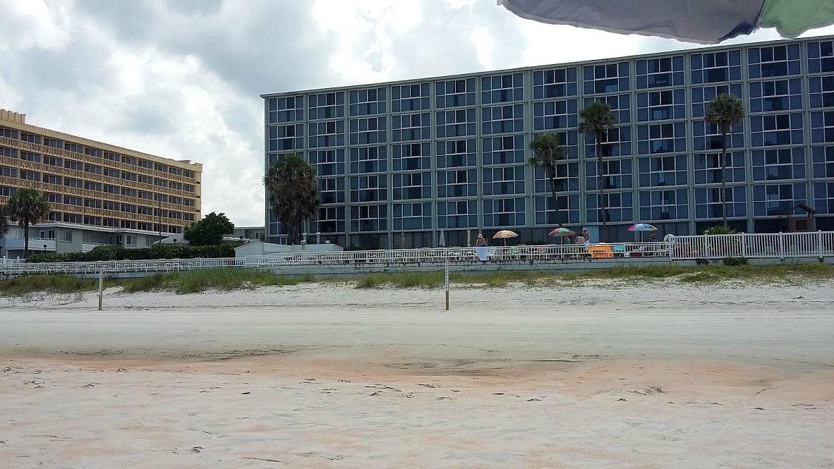 Loading Resort Image...