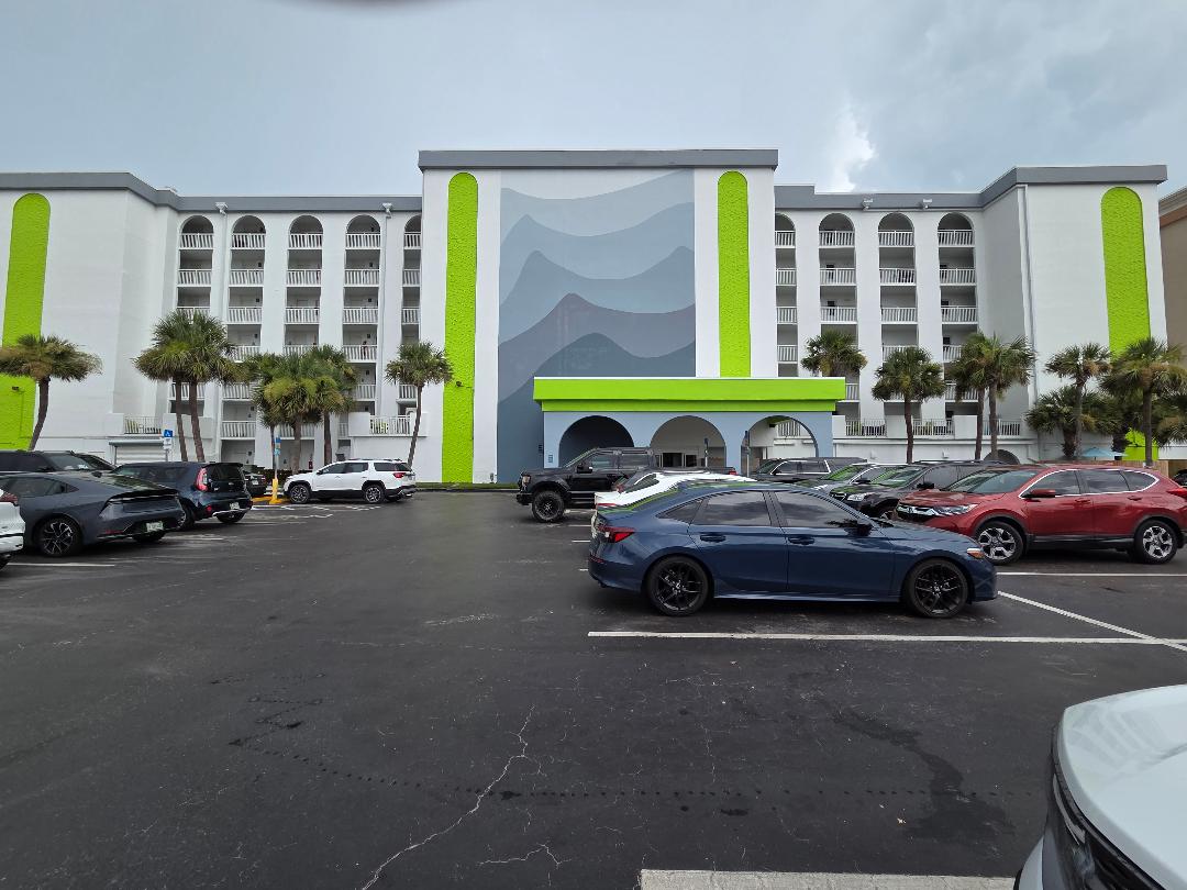 Loading Resort Image...