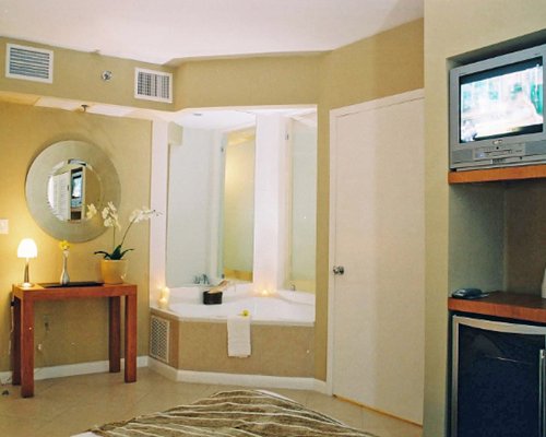 Loading Resort Image...