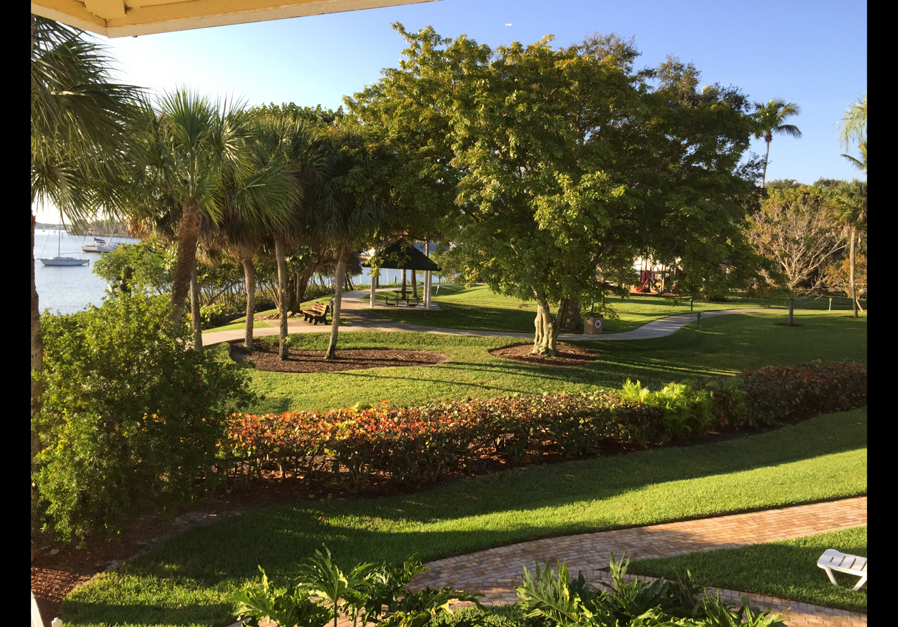 Loading Resort Image...