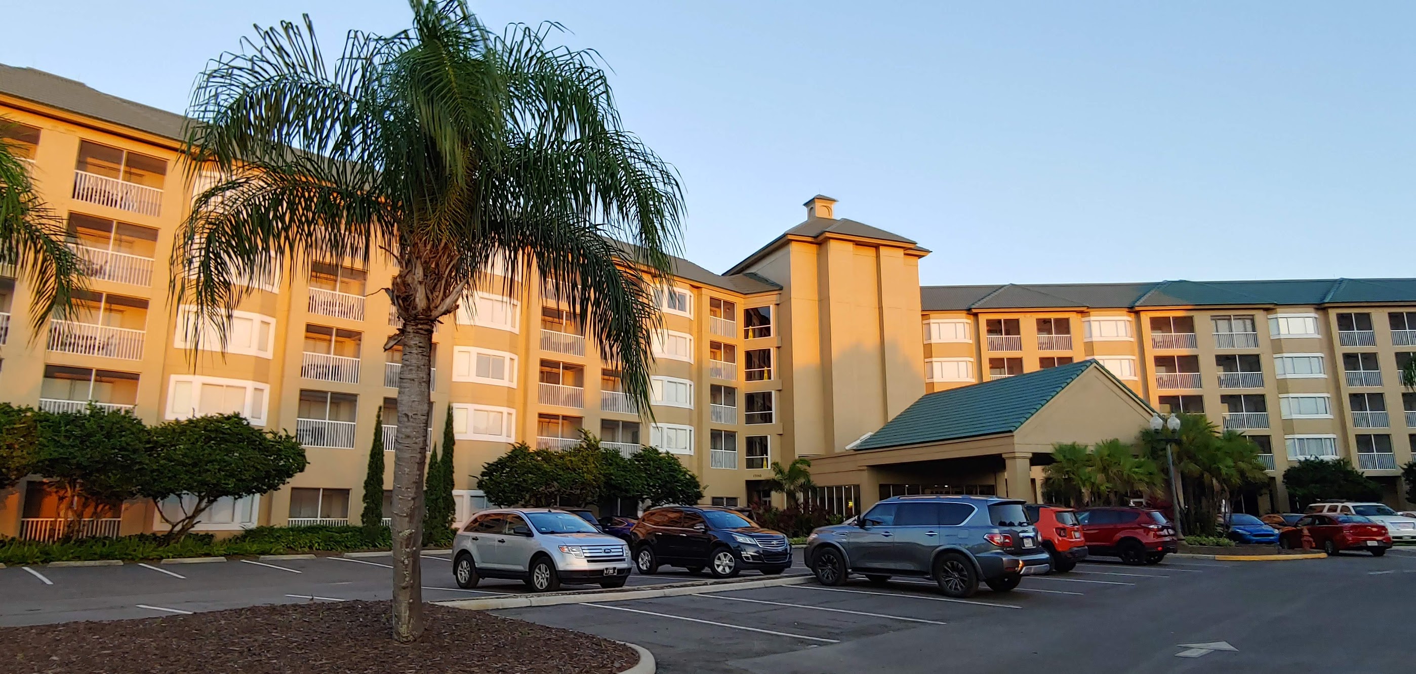 Loading Resort Image...