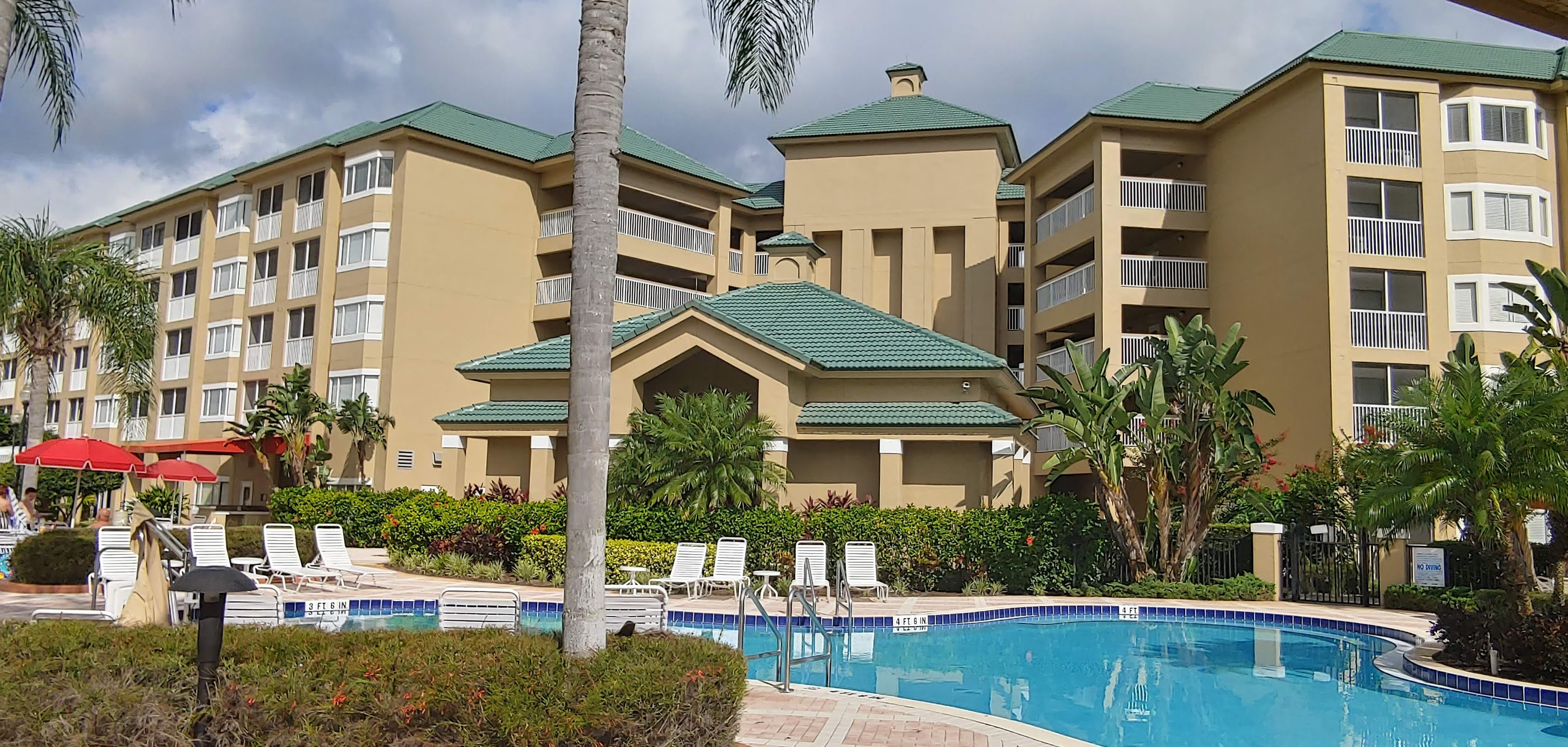 Loading Resort Image...