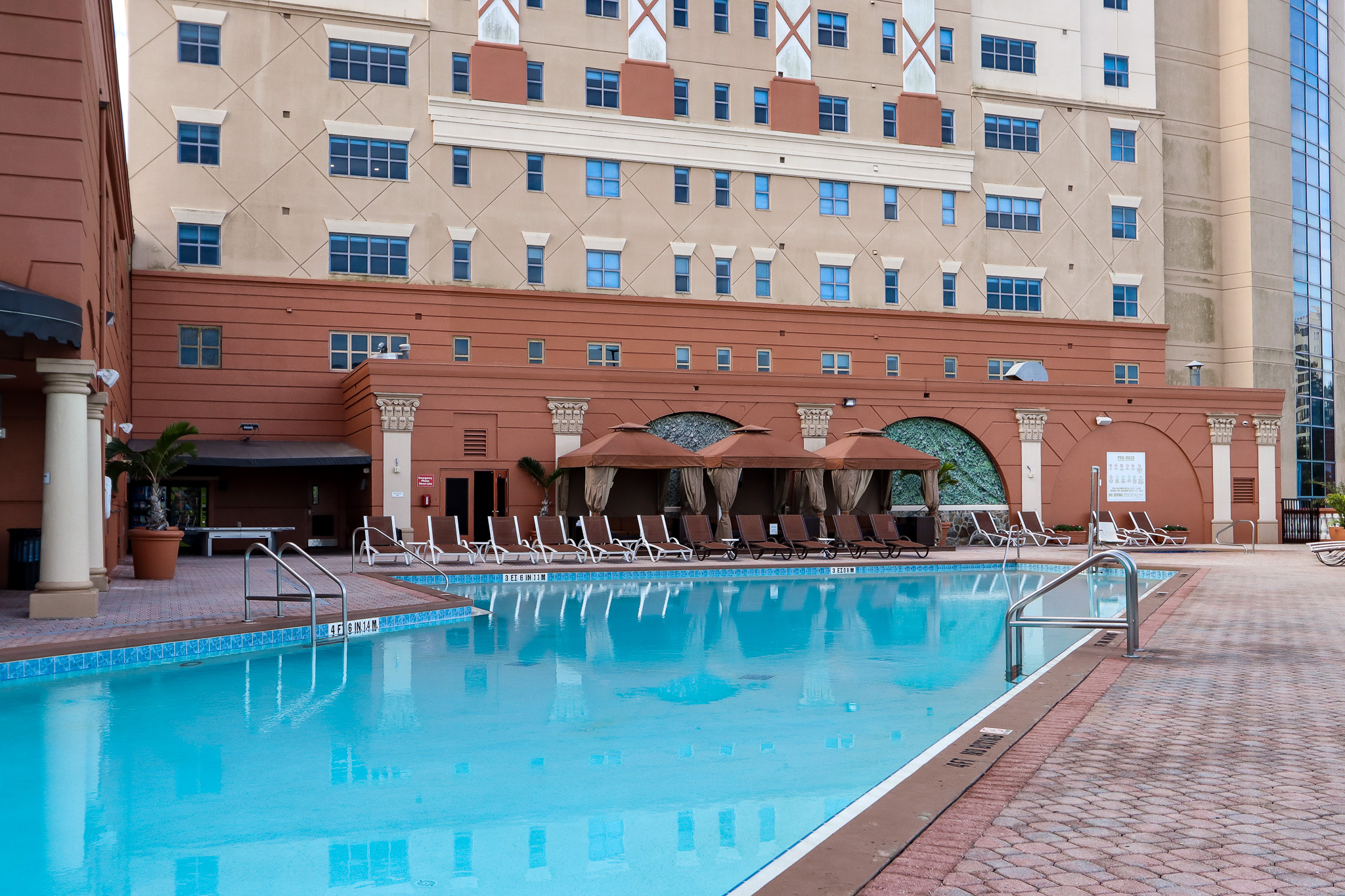 Loading Resort Image...