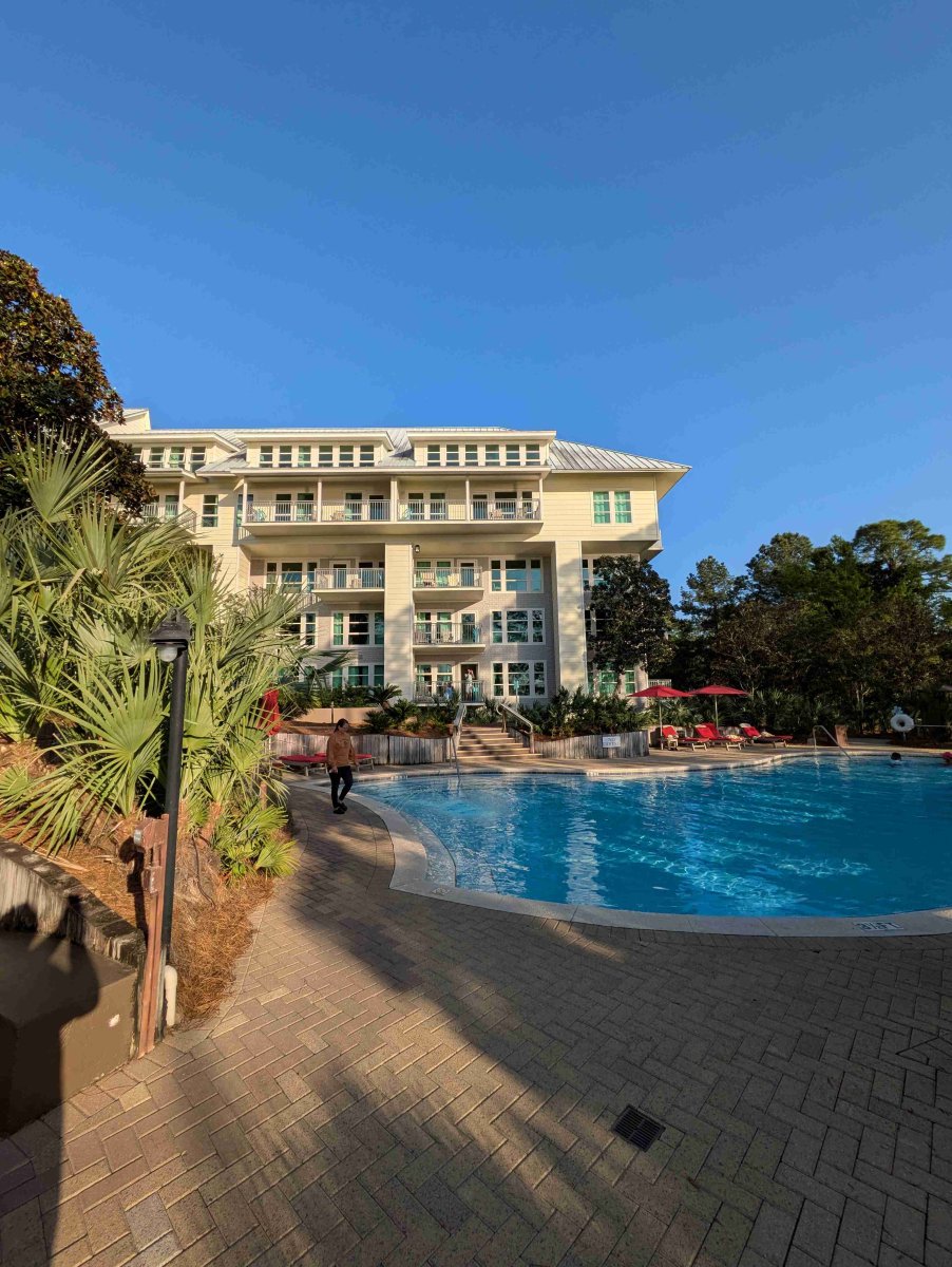 Loading Resort Image...