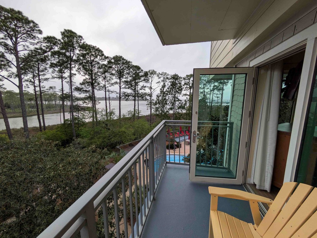 Loading Resort Image...