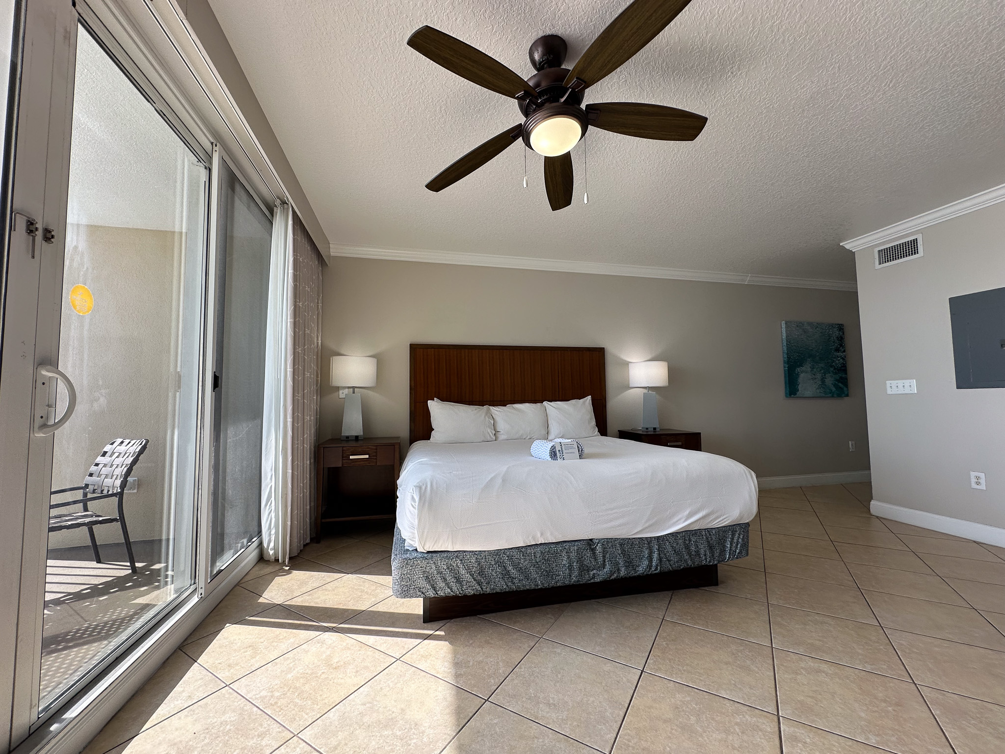 Loading Resort Image...