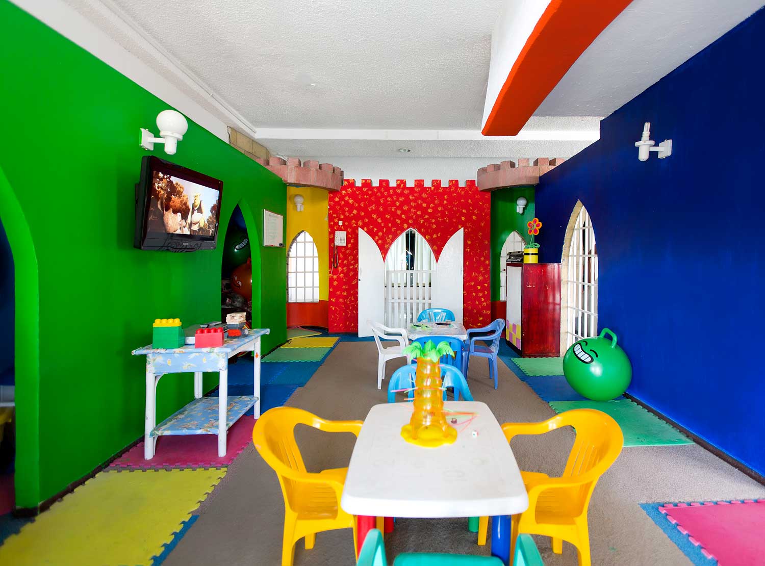 Loading Resort Image...