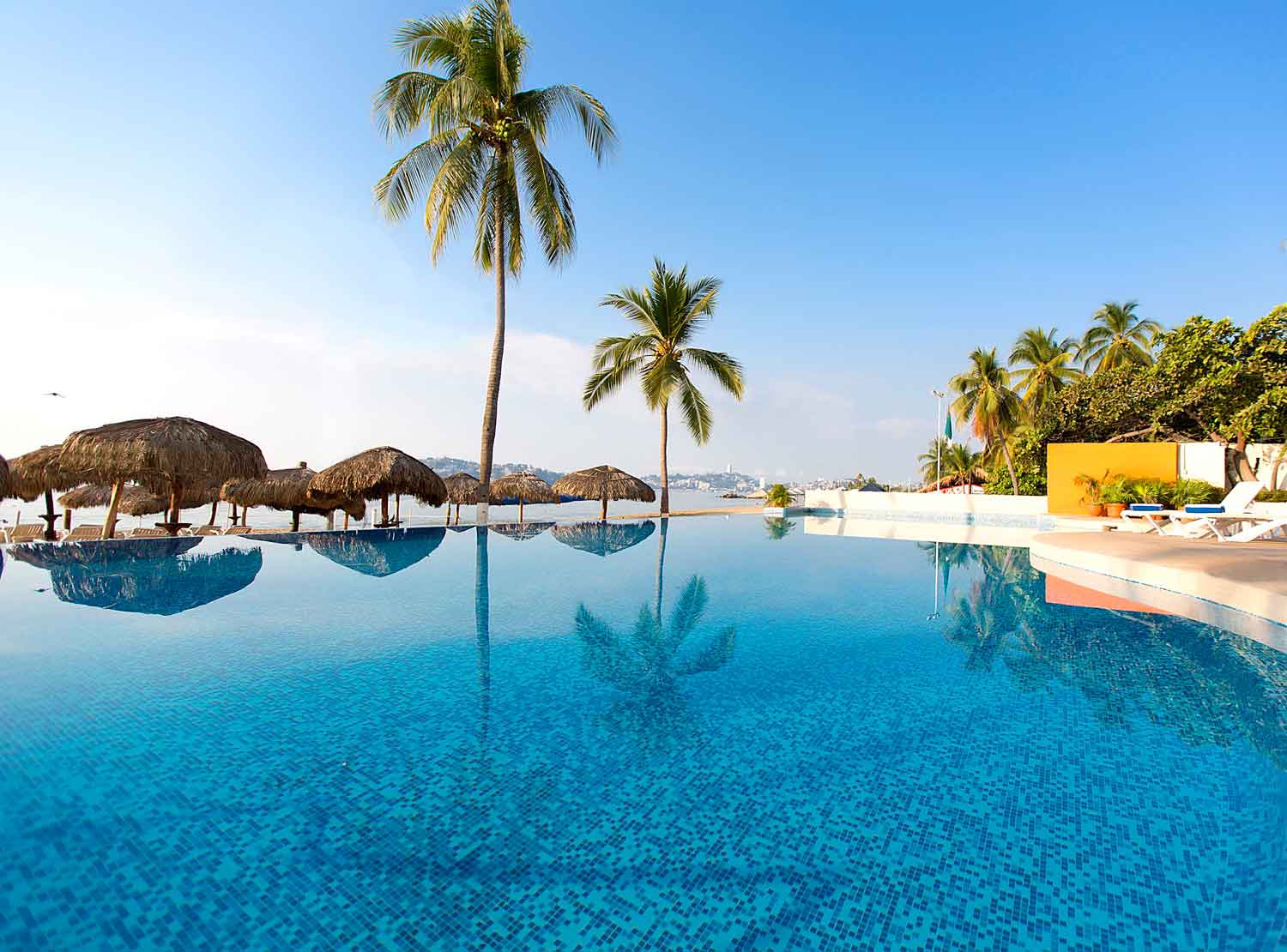 Loading Resort Image...