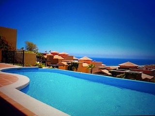 Loading Resort Image...