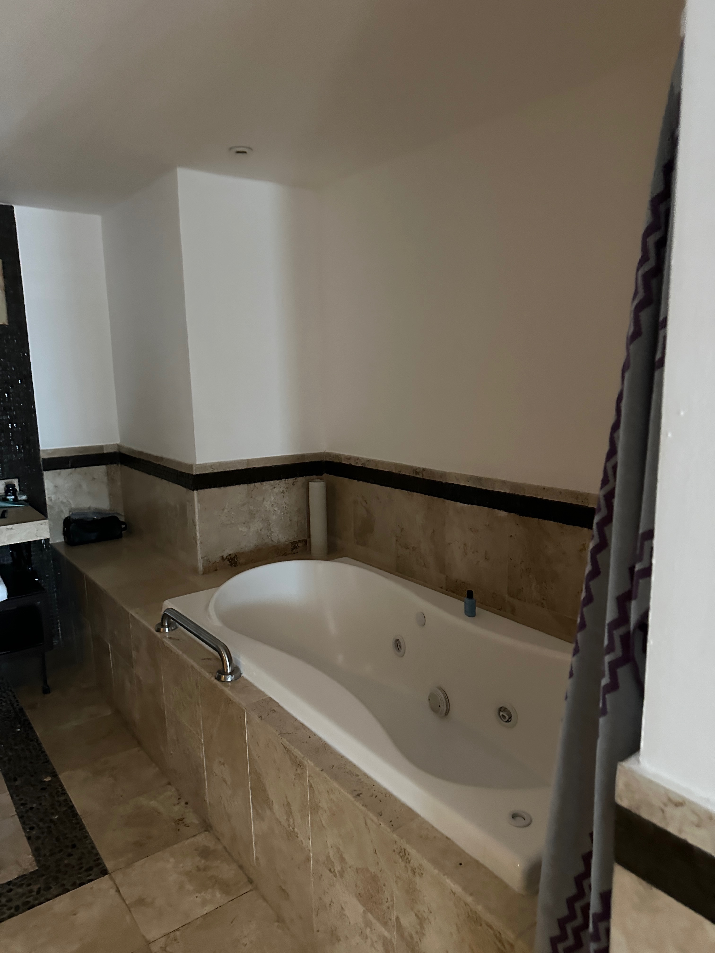 Loading Resort Image...