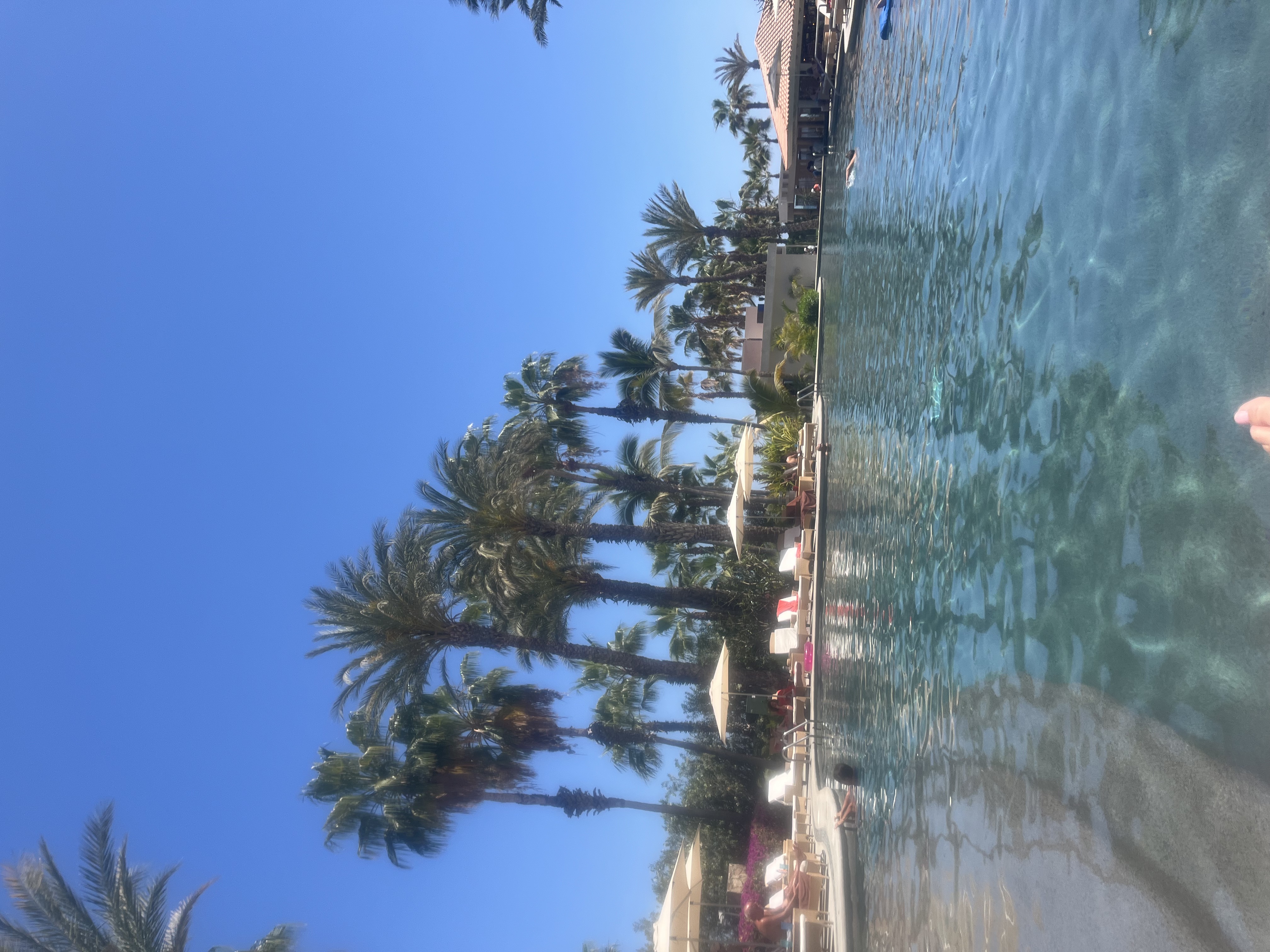 Loading Resort Image...