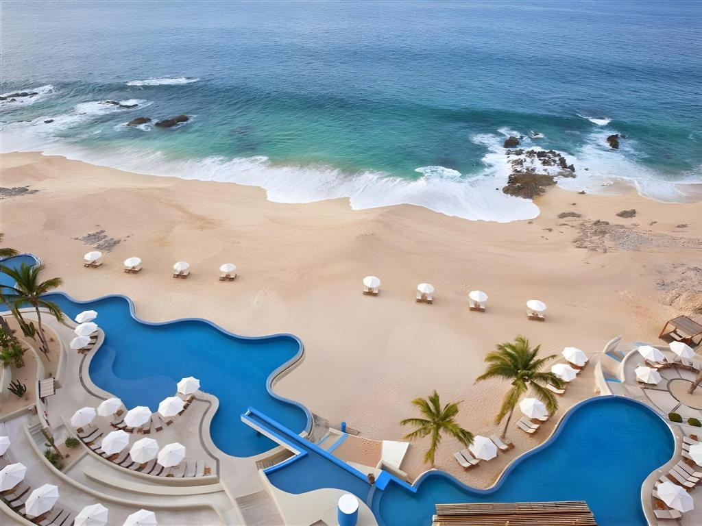 Loading Resort Image...