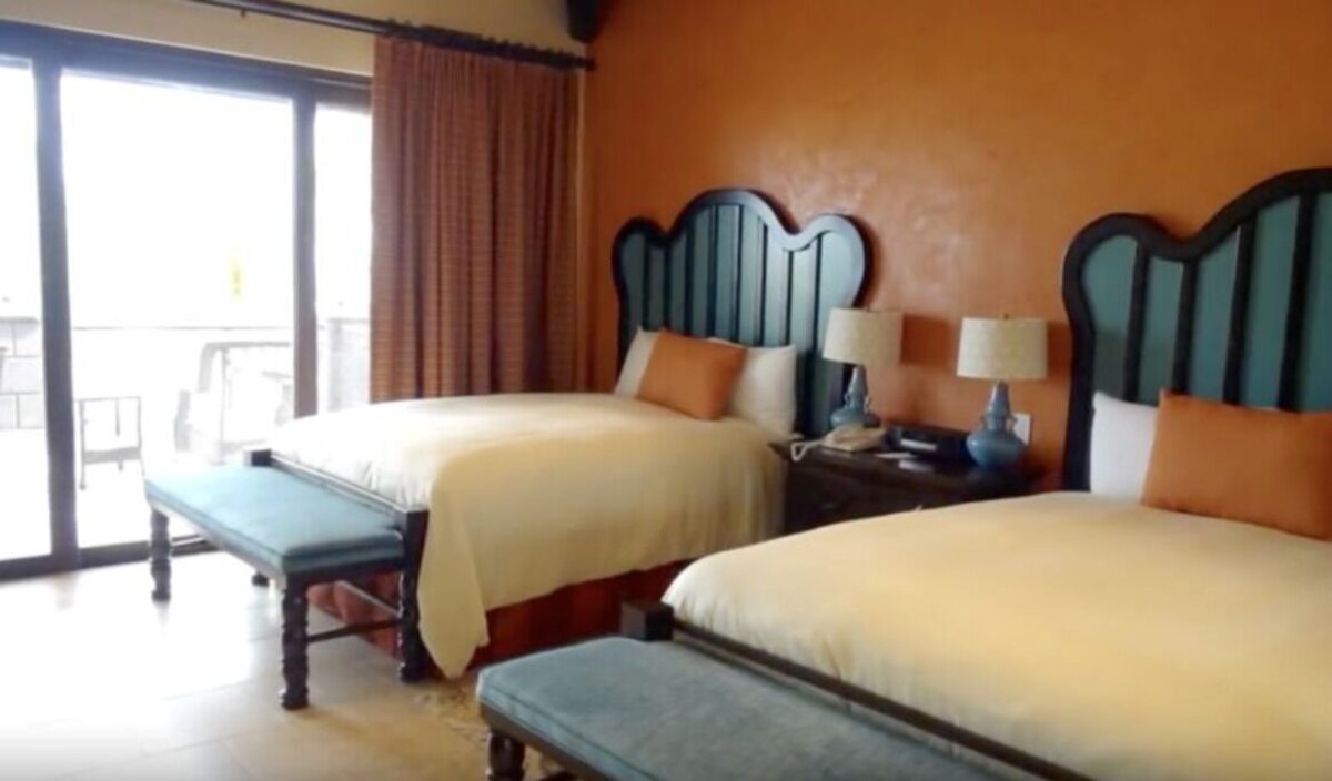 Loading Resort Image...