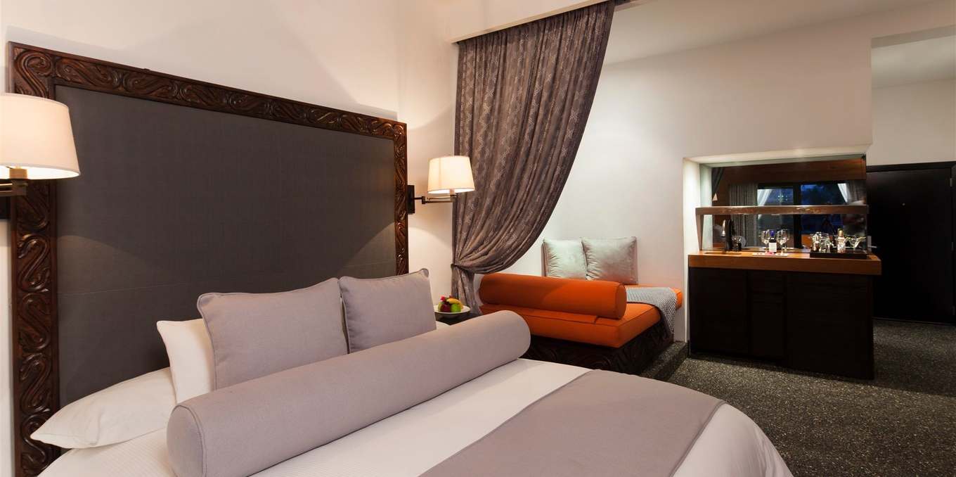 Loading Resort Image...