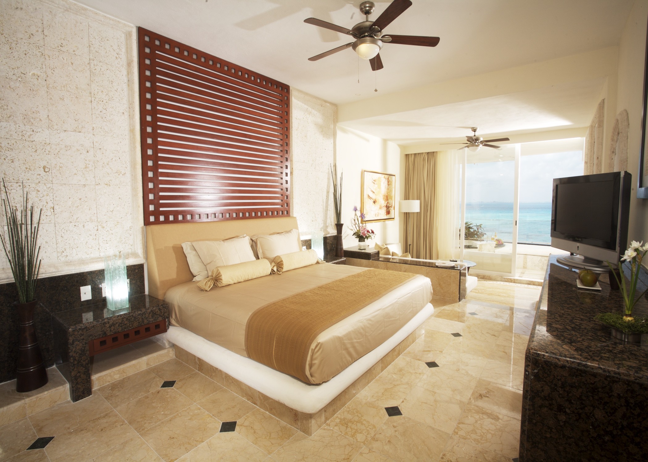 Loading Resort Image...