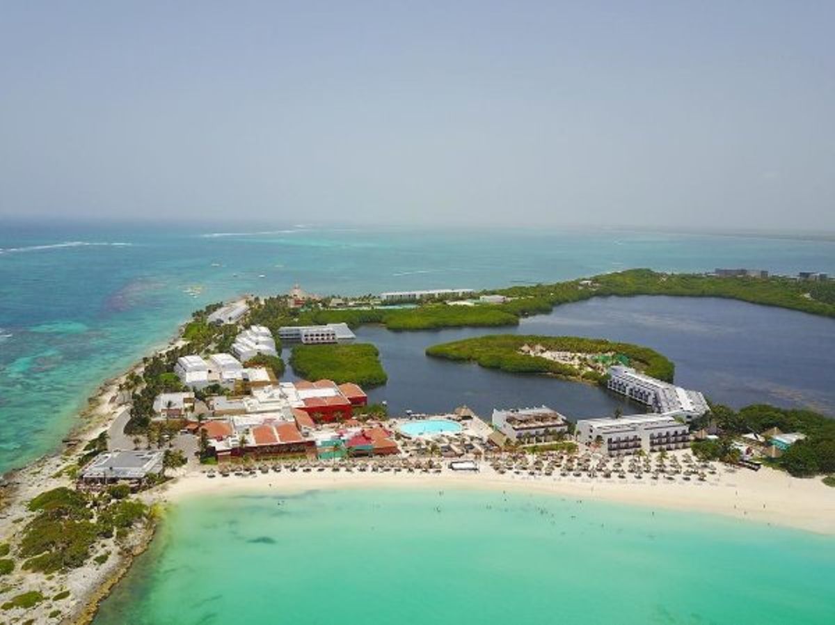 Loading Resort Image...