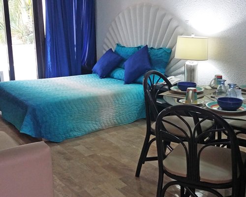 Loading Resort Image...