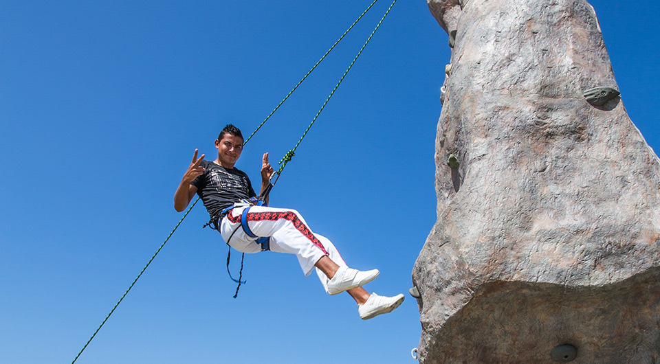 Loading Resort Image...