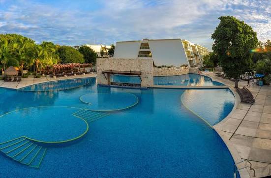 Loading Resort Image...