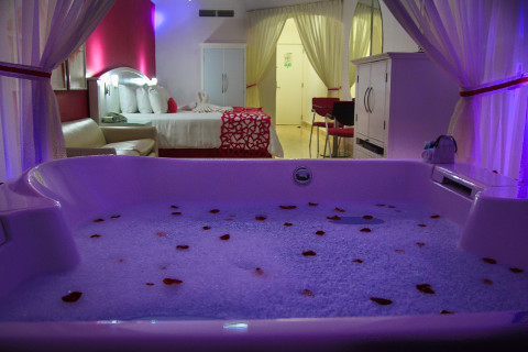 Loading Resort Image...