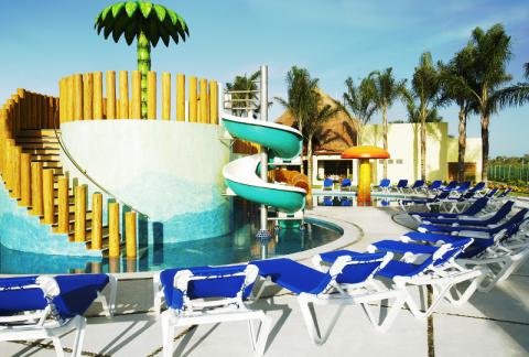 Loading Resort Image...