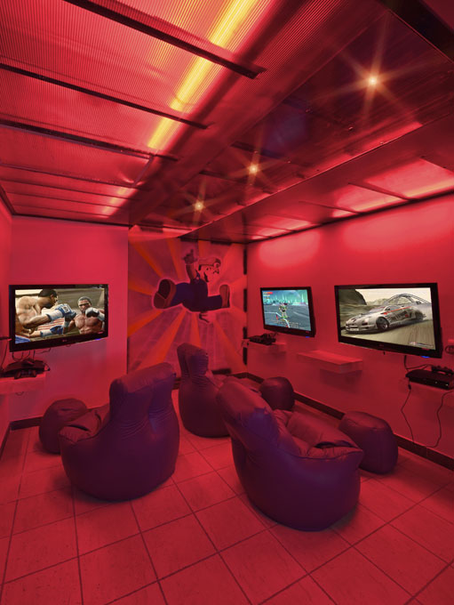 Loading Resort Image...