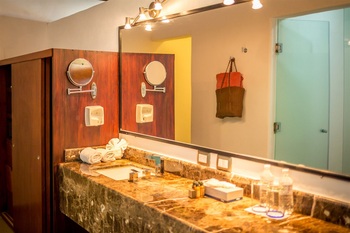 Loading Resort Image...