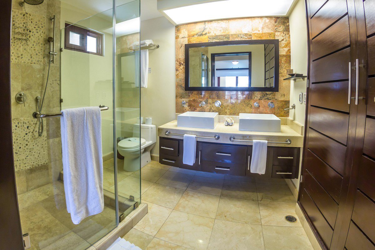 Loading Resort Image...