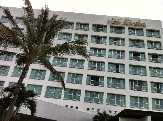 Loading Resort Image...