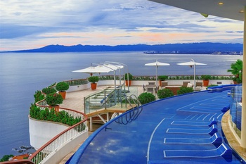 Loading Resort Image...