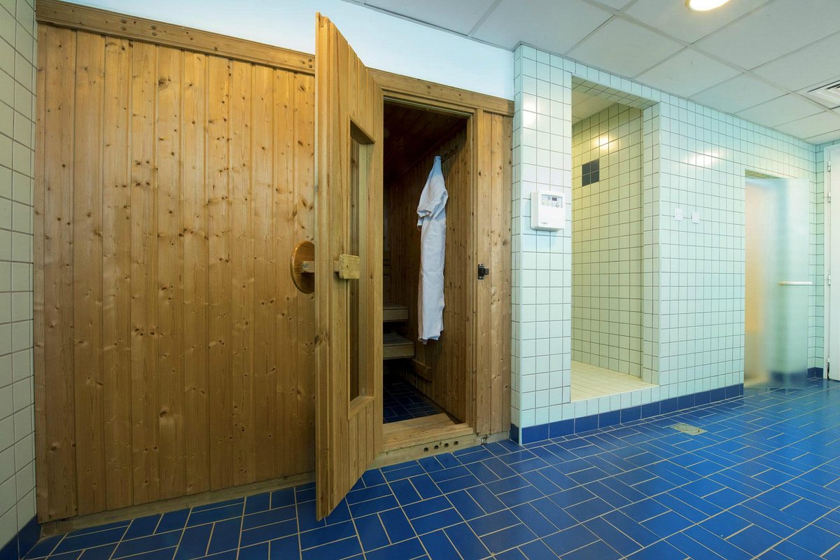 Loading Resort Image...