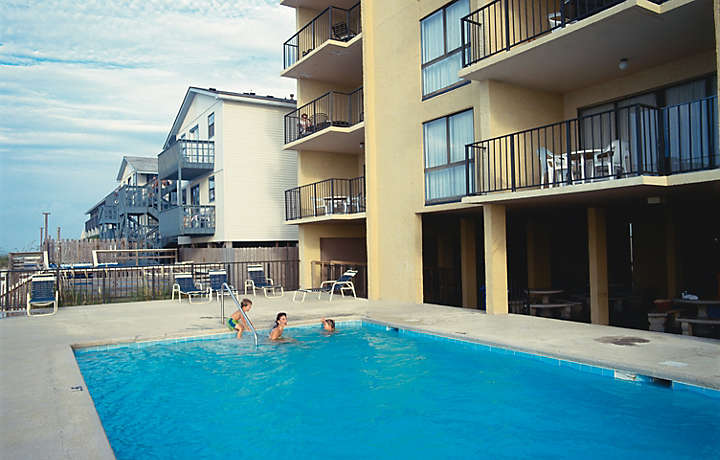 Loading Resort Image...