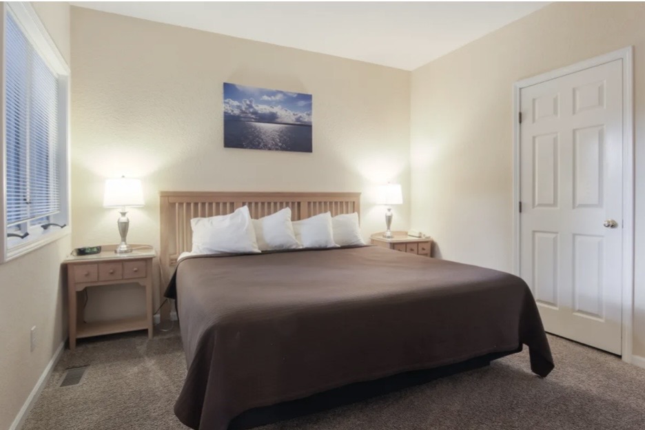 Loading Resort Image...