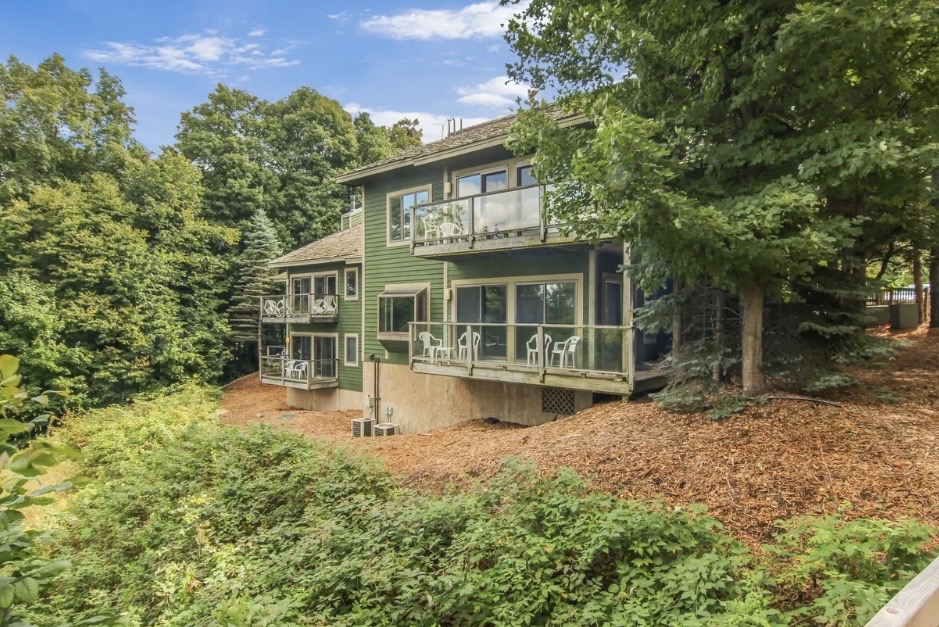 Loading Resort Image...