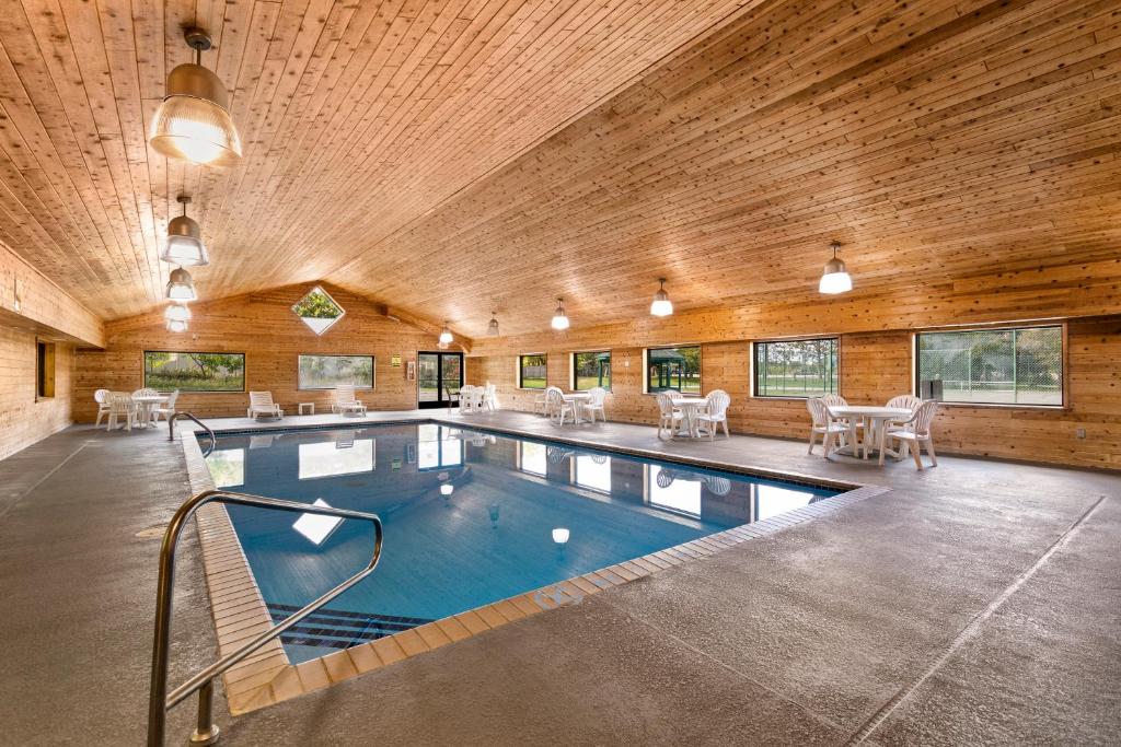 Loading Resort Image...