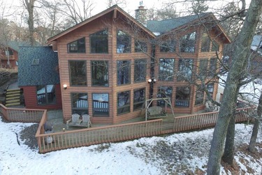 Loading Resort Image...