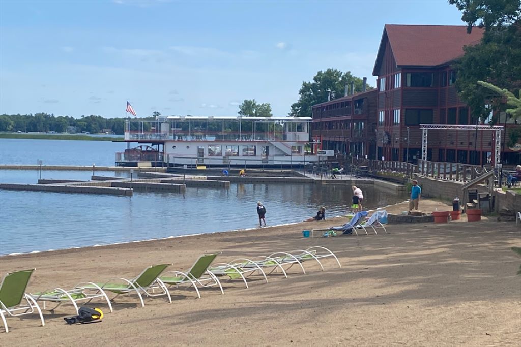 Loading Resort Image...