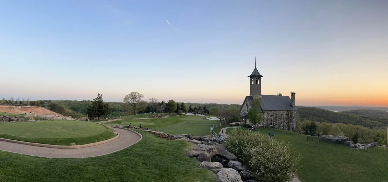 Loading Resort Image...