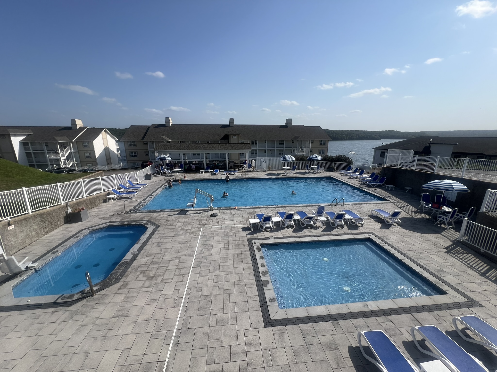 Loading Resort Image...