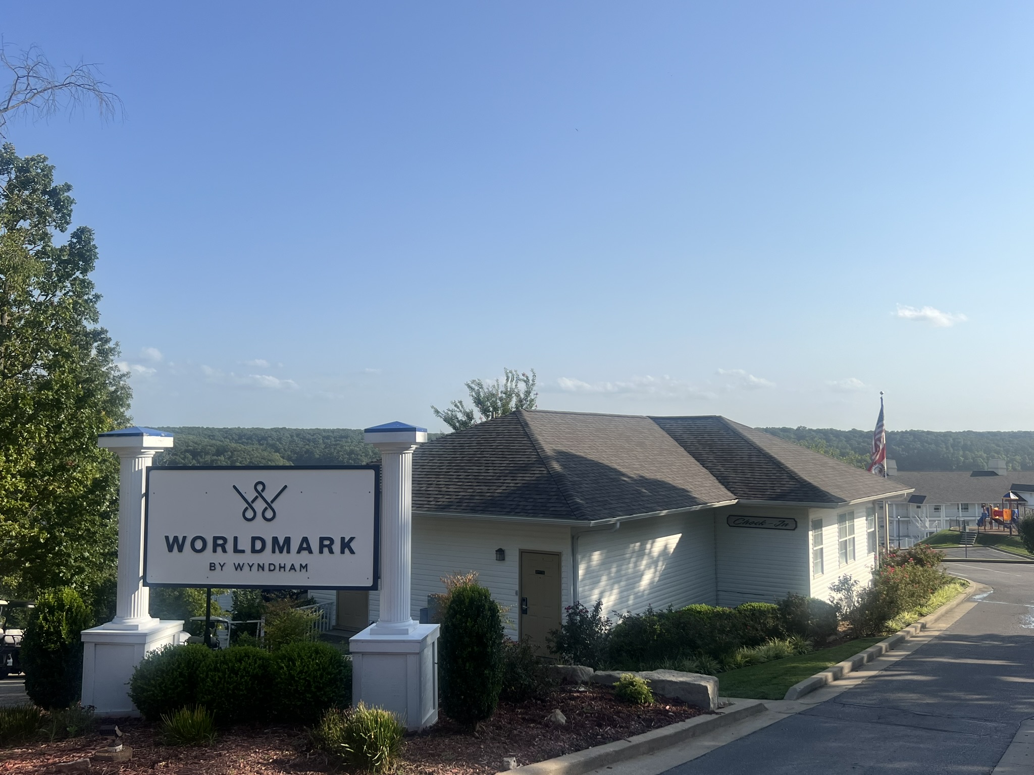 Loading Resort Image...